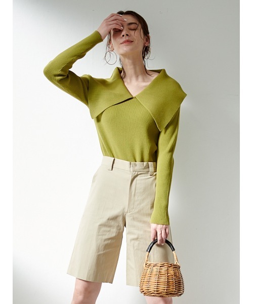 Stylevoice for xxx（スタイルヴォイスフォー）の「セーラーカラーリブニット（ニット/セーター・レディース・グリーン/ライトベージュ/ブラック・FREE）」の6枚目の写真