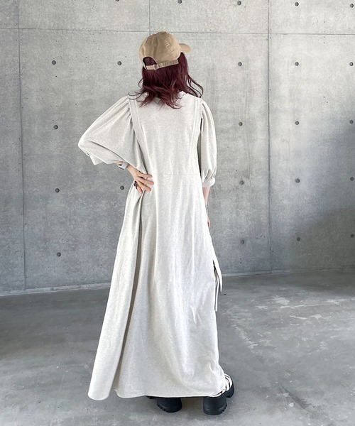 PAGEBOY（ページボーイ）の「バルーンスリーブカットワンピース（ワンピース・レディース・チャコールグレー/ブラック/オートミール・FREE）」の16枚目の写真