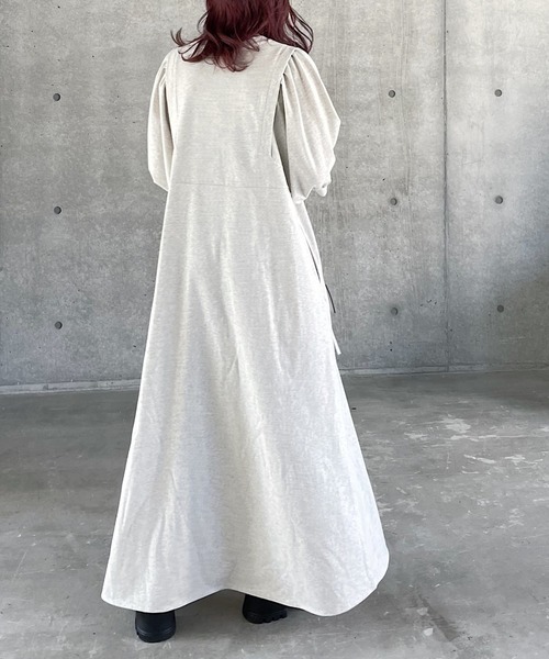 PAGEBOY（ページボーイ）の「バルーンスリーブカットワンピース（ワンピース・レディース・チャコールグレー/ブラック/オートミール・FREE）」の13枚目の写真