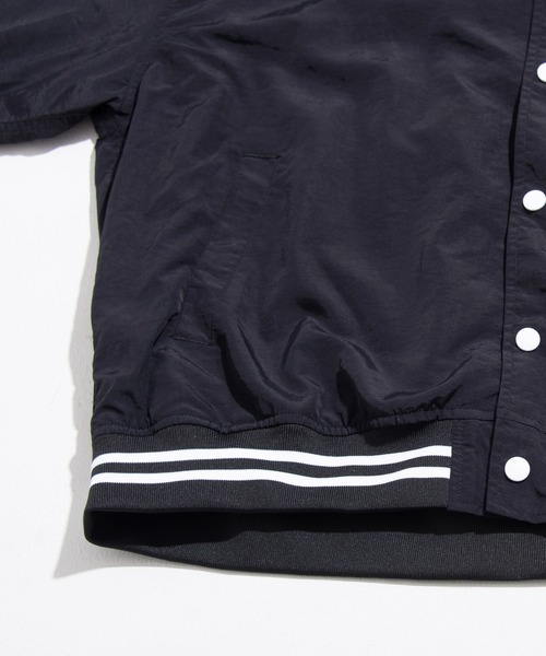 THE HITSS（ヒッツ）の「【THE HITSS】ワッシャーナイロン カレッジロゴ バックプリント スタジアムジャケット/スタジャン ブルゾン（ブルゾン・メンズ・グリーン/グレー/ブラック・M/L/XL）」の19枚目の写真