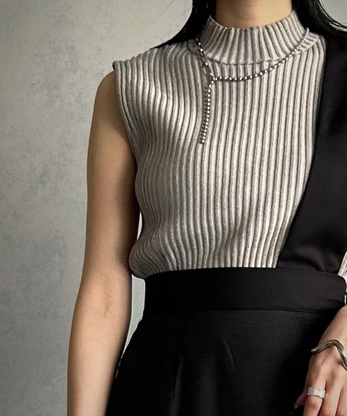 &g'aime（アンジェム）の「【&g’aime】ノースリーブ二重臼ニット（ニット/セーター・レディース・グレイッシュベージュ/ブラック/ライトグリーン・FREE）」の11枚目の写真