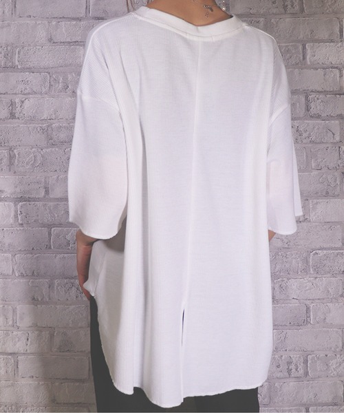 UNDERWRAPS(アンダーラップス)の「ワッフルバックスリットT(M3)(Tシャツ/カットソー・レディース・ブラック/ホワイト/グリーン/ベージュ/オートミール・MEDIUM/LARGE)」の7枚目の写真