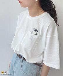 AS KNOW AS plus | 〇アクリルキーホルダー付き ひつじのショーン刺繍Tシャツ(Tシャツ/カットソー)