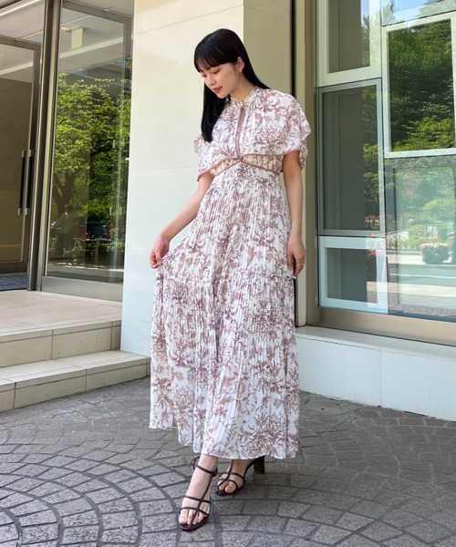 【超美品】SNIDEL(スナイデル) ワンピース ラメプリーツドレス ピンク 0 超美品】SNIDEL(スナイデル) ワンピース ラメプリーツドレス ピンク 0