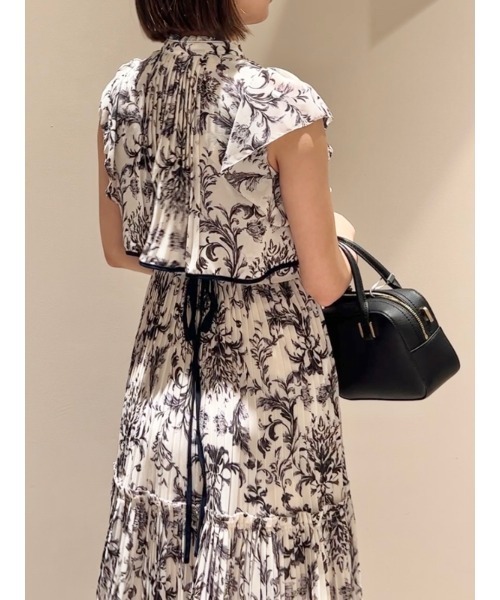 SNIDEL（スナイデル）の「【WEB限定サイズあり】プリーツワンピース（ワンピース・レディース・ネイビー/ラベンダー/ブルー/ピンクベージュ・00/0/2/1）」の13枚目の写真