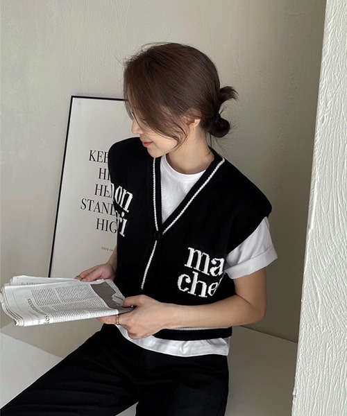 NANING9（ナンニング）の「NANING9 レタリングフロントボタンニットベスト（ベスト・レディース・ブラック・FREE）」の9枚目の写真