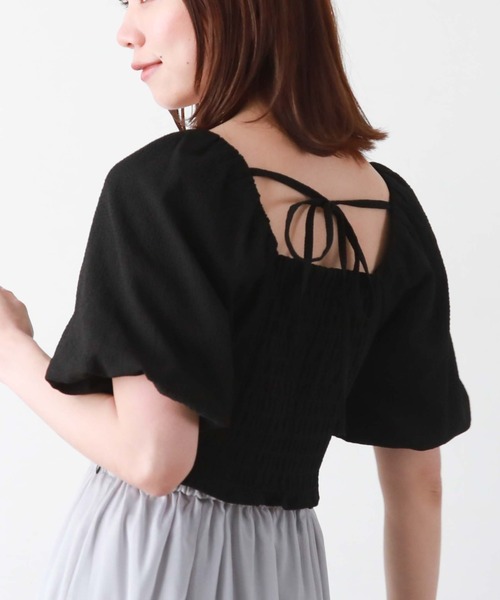 archives(アルシーヴ)の「サッカーバルーンコンパクトブラウス(シャツ/ブラウス・レディース・ブルー/ブラック/ベージュ/オフホワイト・MEDIUM)」の3枚目の写真