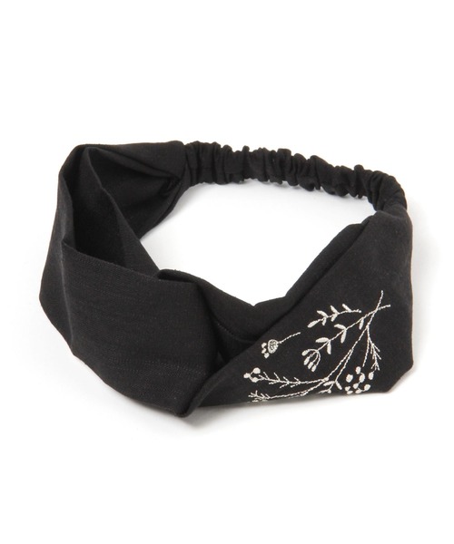 studio CLIP（スタディオクリップ）の「花刺繍ヘアバンド（ヘアバンド・レディース・ブラック/ナチュラル・FREE）」の2枚目の写真