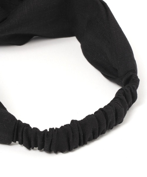 studio CLIP（スタディオクリップ）の「花刺繍ヘアバンド（ヘアバンド・レディース・ブラック/ナチュラル・FREE）」の7枚目の写真