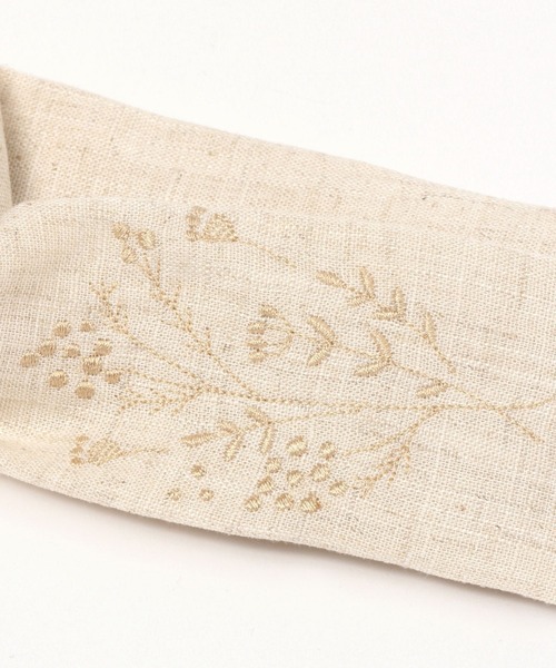 studio CLIP（スタディオクリップ）の「花刺繍ヘアバンド（ヘアバンド・レディース・ブラック/ナチュラル・FREE）」の9枚目の写真