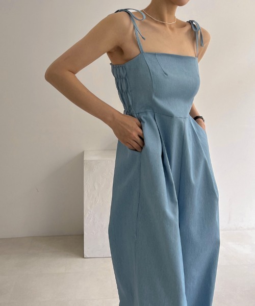 N.s（エヌドットエス）の「ショートジャケット＋キャミサロペット セットアップ（セットアップ・レディース・ブラック/ブルー/ベージュ・FREE）」の3枚目の写真