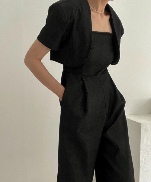 N.s（エヌドットエス）の「ショートジャケット＋キャミサロペット セットアップ（セットアップ・レディース・ブラック/ブルー/ベージュ・FREE）」の2枚目の写真