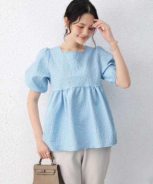 Doux Belle(ドゥーベル)の「バックボタン半袖チュニックブラウス(シャツ/ブラウス・レディース・ブルー/オフホワイト/ブラック/ベージュ/ブラウン・MEDIUM/LARGE)」の21枚目の写真