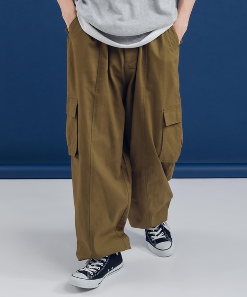 MUHET(ミュエータ)の「センターシームミリタリーパンツ(カーゴパンツ・レディース・カーキ/ブラック/アイボリー・SMALL/MEDIUM/X-LARGE)」の13枚目の写真