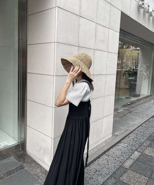 【関税込み】AMI Paris ブラック ゴデット マキシワンピース セール】 フリルチュールサテンキャミワンピース （ロング