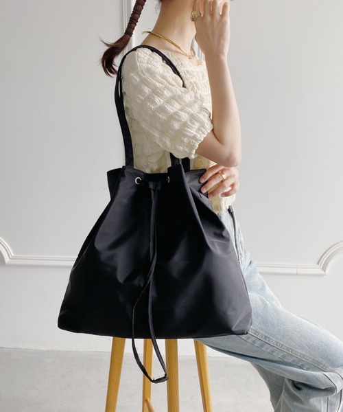 thank U more(サンキューモア)の「エステル ドロストリング風デザイン トートバッグ【大容量】(ショルダーバッグ・レディース・アイボリー/グリーン/ベージュ/ブラック・FREE)」の20枚目の写真