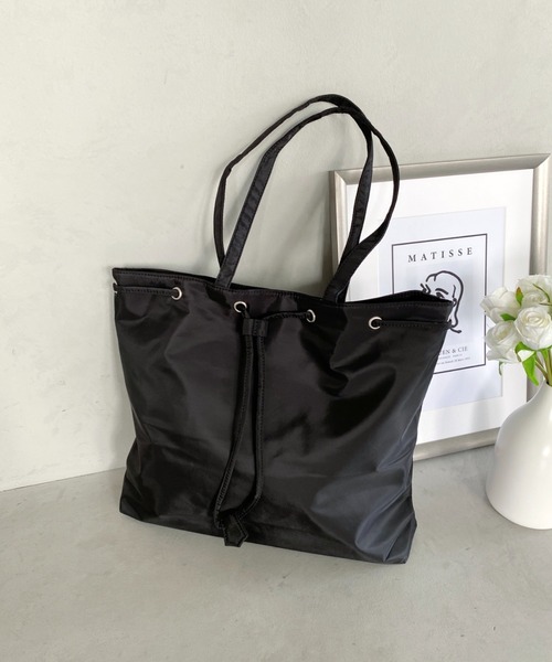 thank U more(サンキューモア)の「エステル ドロストリング風デザイン トートバッグ【大容量】(ショルダーバッグ・レディース・アイボリー/グリーン/ベージュ/ブラック・FREE)」の15枚目の写真