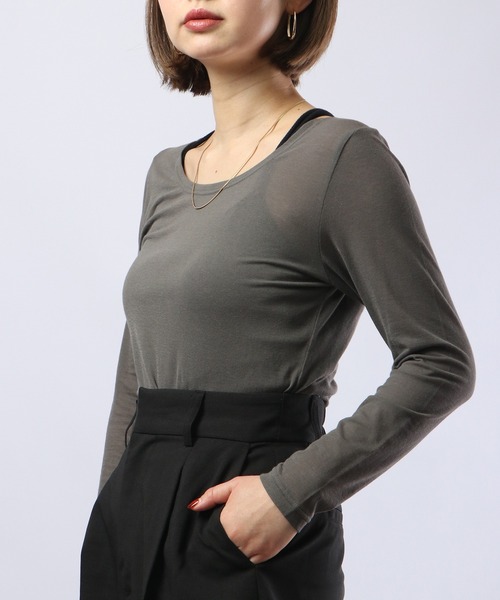 BRODIAEA(ブローディア)の「BRODIAEA コットンシフォン スーパーストレッチ ラウンドネック プルオーバー(Tシャツ/カットソー・レディース・グリーン/ベージュ/チャコール/オフホワイト/ブラック/グレー/ターコイズブルー/ピンク/ロイヤルブルー・40)」の5枚目の写真