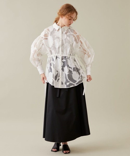 EBONY(エボニー)の「【EBONY/エボニー】Washi Flower Gather Shirt/和紙フラワーギャザーシャツ(シャツ/ブラウス・レディース・ブラック/ホワイト・2)」の3枚目の写真