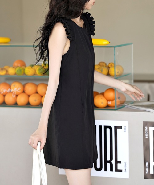 TeddyShop（テディショップ）の「【UVカット率 99%以上】レディース プリーツフリルのきれいめラッシュガード（ラッシュガード・レディース・ネイビー/カーキ/ベージュ/ブラウン/ブラック・S/LL/L/M）」の9枚目の写真