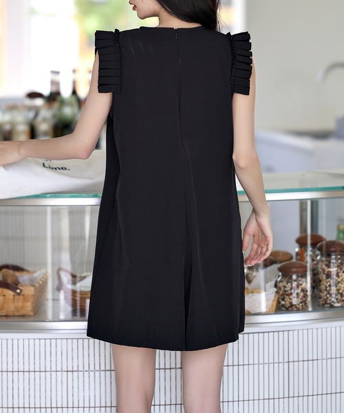 TeddyShop（テディショップ）の「【UVカット率 99%以上】レディース プリーツフリルのきれいめラッシュガード（ラッシュガード・レディース・ネイビー/カーキ/ベージュ/ブラウン/ブラック・S/LL/L/M）」の10枚目の写真