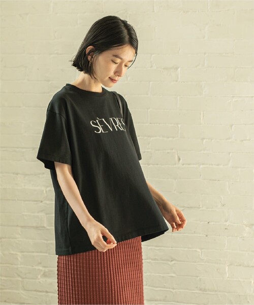 OPAQUE.CLIP（オペークドットクリップ）の「◆ドロップショルダーロゴプリントTシャツ/コットン100％【洗濯機洗い可】（Tシャツ/カットソー・レディース・ブラック/オフホワイト/レンガ・00）」の22枚目の写真