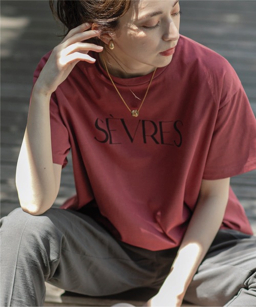 OPAQUE.CLIP（オペークドットクリップ）の「◆ドロップショルダーロゴプリントTシャツ/コットン100％【洗濯機洗い可】（Tシャツ/カットソー・レディース・ブラック/オフホワイト/レンガ・00）」の3枚目の写真