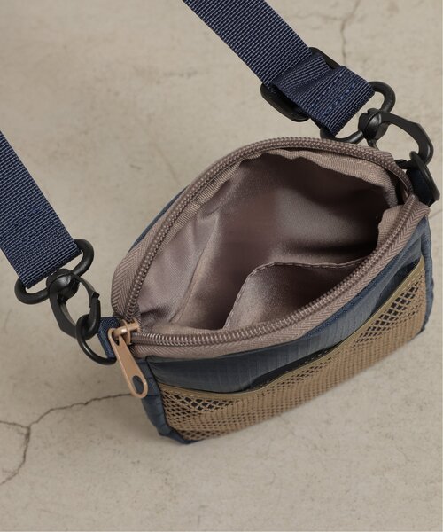 DOUBLE NAME（ダブルネーム）の「ナイロン恐竜刺しゅうサコッシュ/ユニセックス可（ショルダーバッグ・レディース・ネイビー/カーキ/ブラック・FREE）」の17枚目の写真