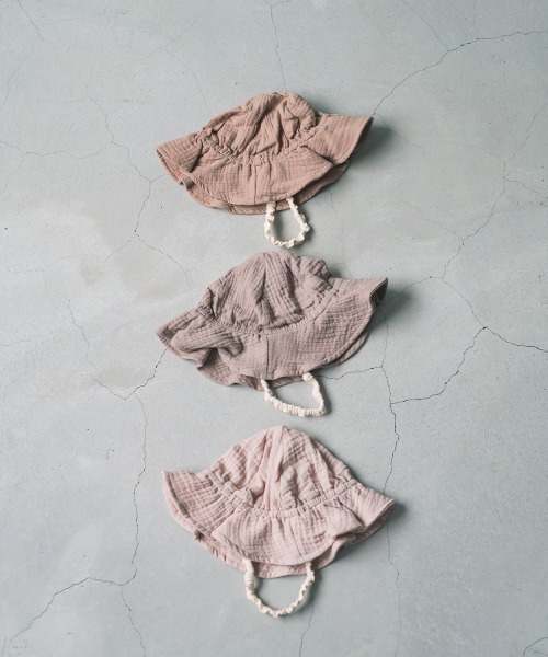 riziere（リジェール）の「ダブルガーゼフリルハット（ハット・キッズ・グレイッシュベージュ/ブラウン系1/ピンク・FREE）」の13枚目の写真