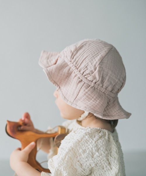 riziere（リジェール）の「ダブルガーゼフリルハット（ハット・キッズ・グレイッシュベージュ/ブラウン系1/ピンク・FREE）」の6枚目の写真