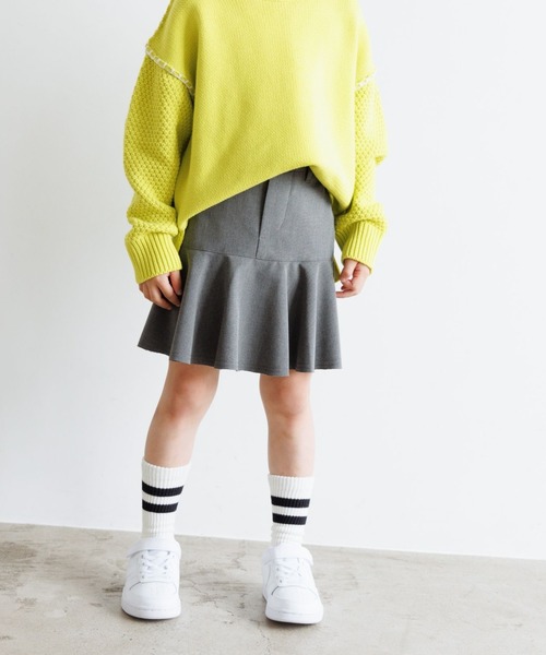 LOWRYS FARM(ローリーズファーム)の「TRミニフレアスカート 965153(スカート・キッズ・ブラック/ネイビー/グレー・110cm/120cm/130cm/140cm/150cm)」の1枚目の写真