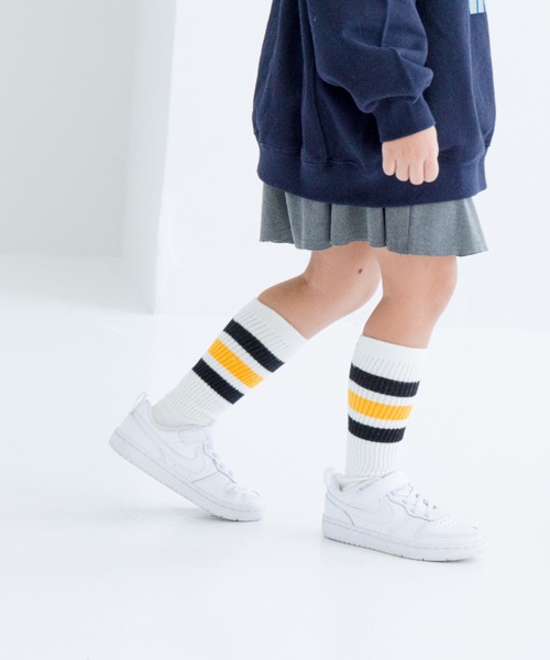 LOWRYS FARM(ローリーズファーム)の「TRミニフレアスカート 965153(スカート・キッズ・ブラック/ネイビー/グレー・110cm/120cm/130cm/140cm/150cm)」の14枚目の写真
