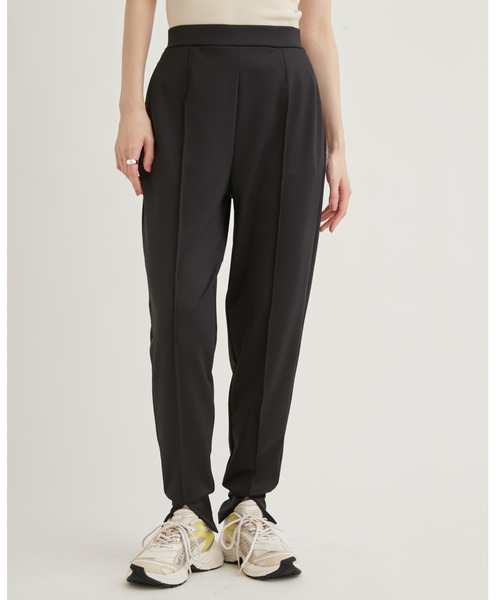 emmi（エミ）の「【emmi atelier】ダンボールニットジョガーパンツ（その他パンツ・レディース・グレイッシュベージュ/ブラック・0/1）」の3枚目の写真