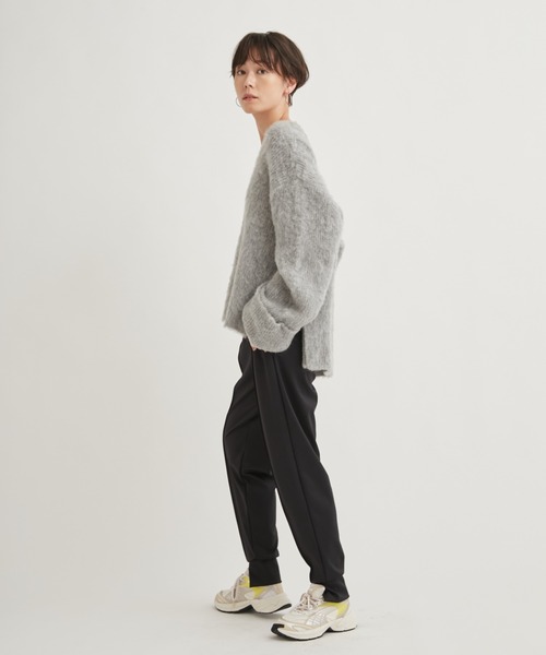 emmi（エミ）の「【emmi atelier】ダンボールニットジョガーパンツ（その他パンツ・レディース・グレイッシュベージュ/ブラック・0/1）」の12枚目の写真