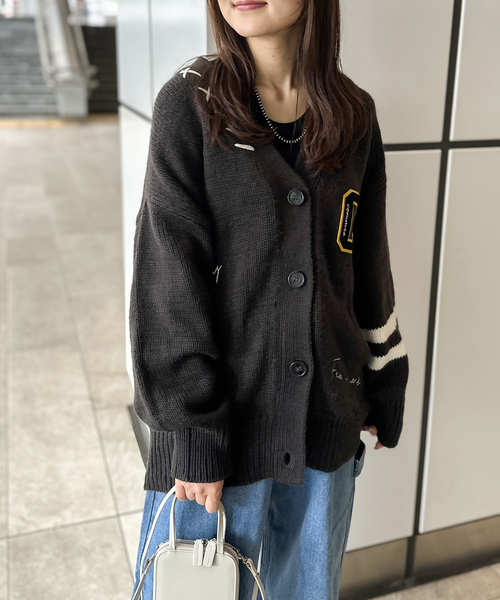 COMMRE（コムル）の「【COMMRE / コムル】レタード刺繍 カーディガン（カーディガン/ボレロ・レディース・チャコールグレー/アイボリー・FREE）」の4枚目の写真