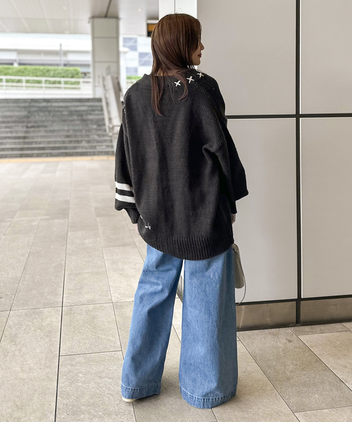 COMMRE（コムル）の「【COMMRE / コムル】レタード刺繍 カーディガン（カーディガン/ボレロ・レディース・チャコールグレー/アイボリー・FREE）」の6枚目の写真