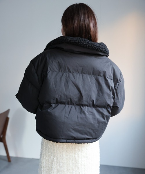 LAC-VERT（ラック・ヴェール）の「【リバーシブル】ショート丈スタンドカラーボリュームボアブルゾン/ダウン（ダウンジャケット/コート・レディース・ブラック/アイボリー/ベージュ・FREE）」の20枚目の写真