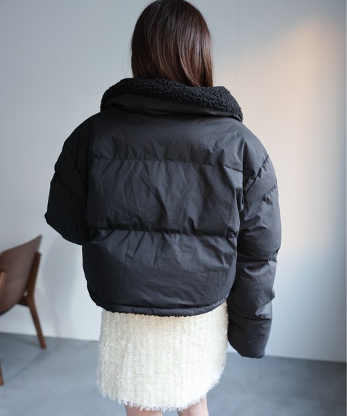 LAC-VERT（ラック・ヴェール）の「【リバーシブル】ショート丈スタンドカラーボリュームボアブルゾン/ダウン（ダウンジャケット/コート・レディース・ブラック/アイボリー/ベージュ・FREE）」の21枚目の写真