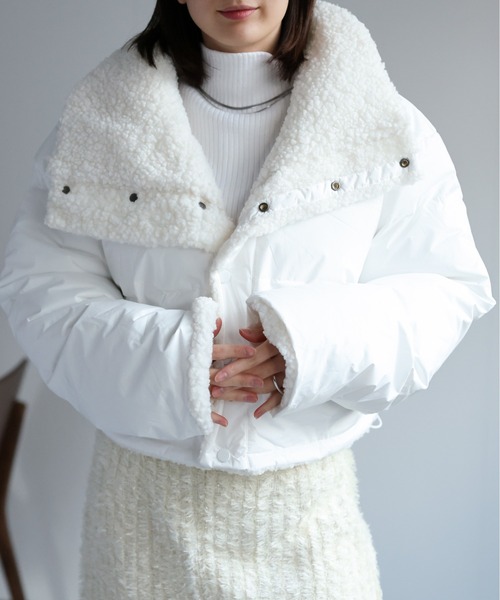 LAC-VERT（ラック・ヴェール）の「【リバーシブル】ショート丈スタンドカラーボリュームボアブルゾン/ダウン（ダウンジャケット/コート・レディース・ブラック/アイボリー/ベージュ・FREE）」の10枚目の写真