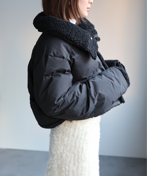 LAC-VERT（ラック・ヴェール）の「【リバーシブル】ショート丈スタンドカラーボリュームボアブルゾン/ダウン（ダウンジャケット/コート・レディース・ブラック/アイボリー/ベージュ・FREE）」の16枚目の写真