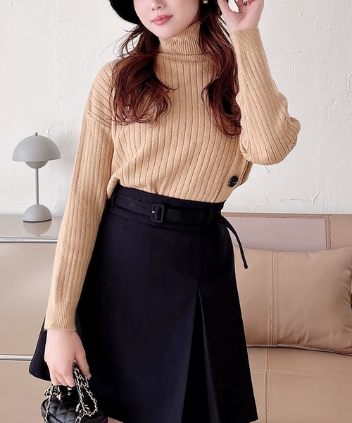 MIIA（ミーア）の「タートルネックサイドボタンニット（ニット/セーター・レディース・ブラック/ベージュ/オフホワイト・FREE）」の20枚目の写真