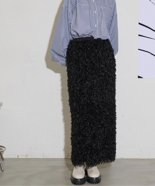THE YOn(ザヨン)の「フェザーライクシャギーナロースカート(スカート・レディース・ブラック/サックスブルー/アイボリー・FREE)」の4枚目の写真