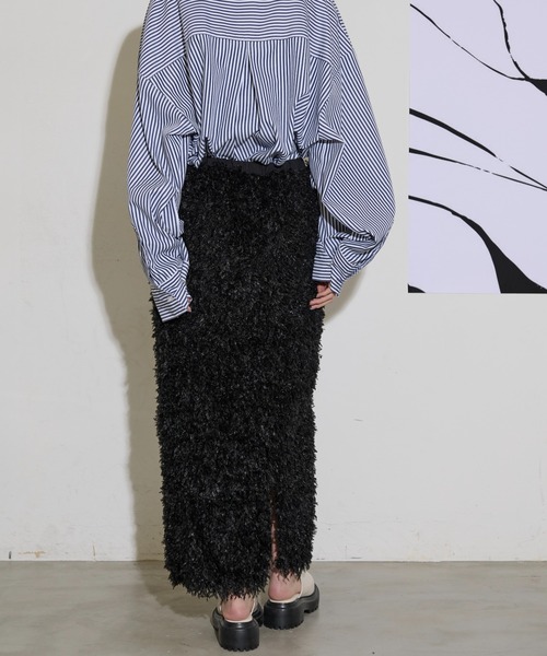 THE YOn(ザヨン)の「フェザーライクシャギーナロースカート(スカート・レディース・ブラック/サックスブルー/アイボリー・FREE)」の5枚目の写真