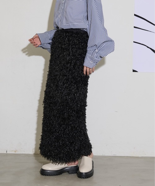 THE YOn(ザヨン)の「フェザーライクシャギーナロースカート(スカート・レディース・ブラック/サックスブルー/アイボリー・FREE)」の14枚目の写真
