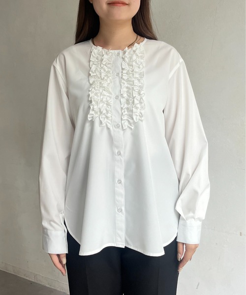 prose verse(プロズヴェール)の「フロントダブルフリルブラウス(シャツ/ブラウス・レディース・オフホワイト・LARGE/MEDIUM)」の21枚目の写真