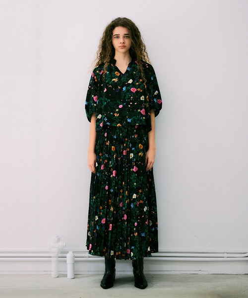 NOISE MAKER（ノイズメーカー）の「ボタニカルプリーツロングスカート【MADE IN JAPAN】（スカート・レディース・ブラック/オフホワイト・36/38）」の17枚目の写真