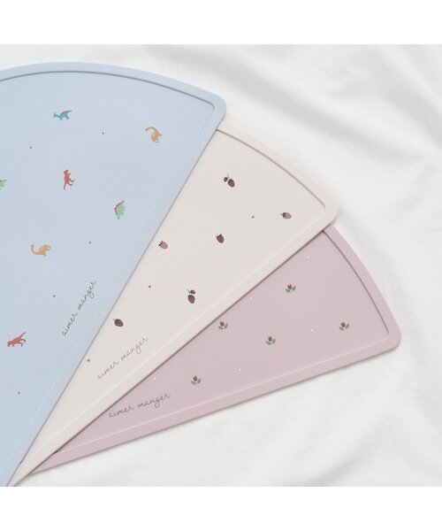 apres les cours（アプレレクール）の「バラエティシリコンマット（マグ/哺乳瓶/お食事グッズ・キッズ・ピンク/サックスブルー/アイボリー・FREE）」の5枚目の写真