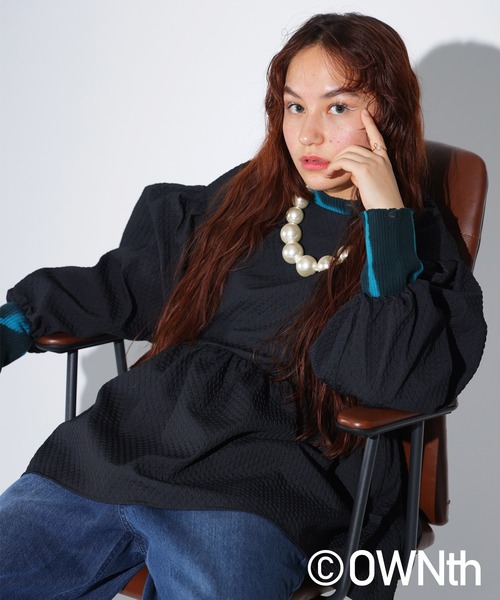 OWNth(オンス)の「ジャガードペプラムトップス(Tシャツ/カットソー・レディース・ブラック/ライトグリーン・P/R)」の11枚目の写真