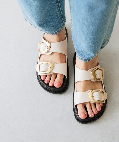 セール】ゴールドバックル フラットサンダル（サンダル）｜menue