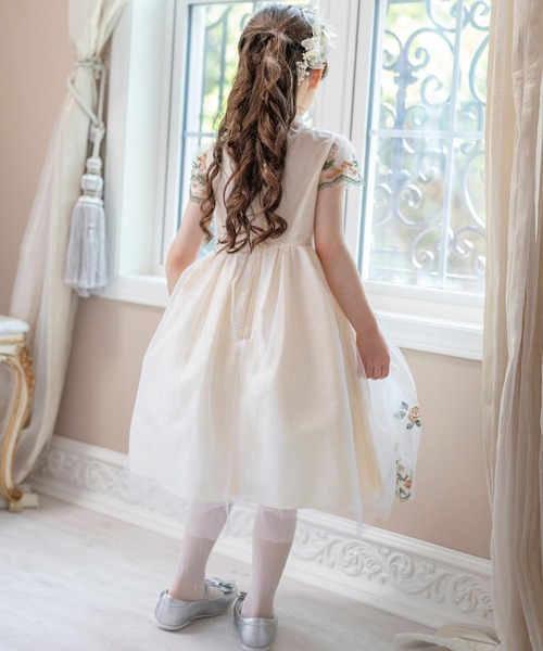 Catherine Cottage（キャサリンコテージ）の「チュールレースフェアリードレス（ドレス・キッズ・ベージュ/モスグリーン/ライラック・130/120/110/140）」の16枚目の写真